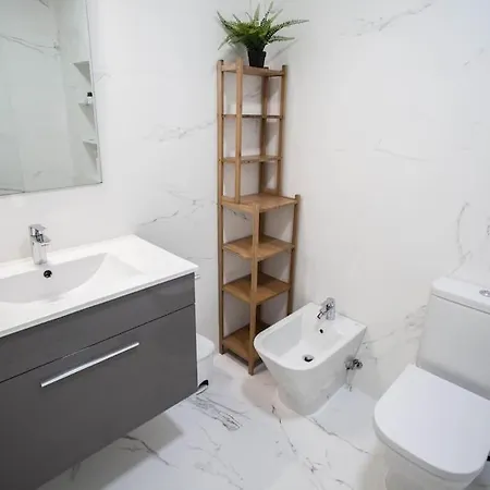 Downtown Spacious Flat In A Calm Street Apartamento